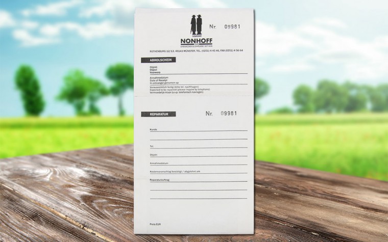 Abbildung: Reparaturbeutel mit Perforierung aus Kraftpapier weiß mit Druck - 115x130+80 mm