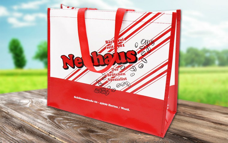 Abbildung:  Permanent-Tragetasche Bremen Vliesstoff mit Falten 40+16x32 cm